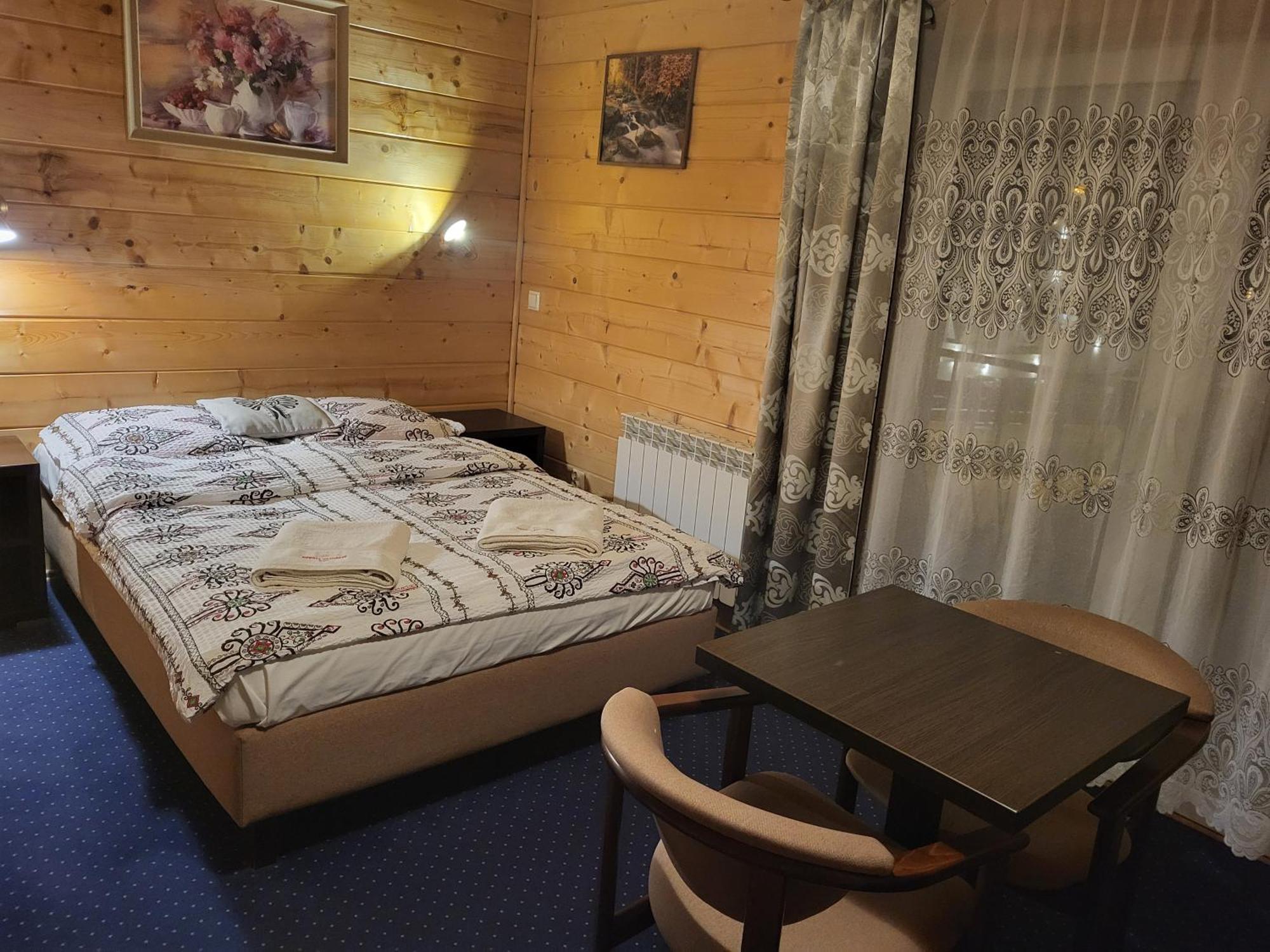 Apartamenty I Pokoje Goscinne Nowita Zakopane Room photo